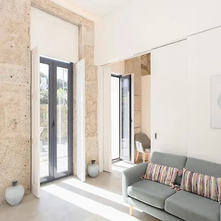 Apartment Liiiving In - Terrace & Sunny