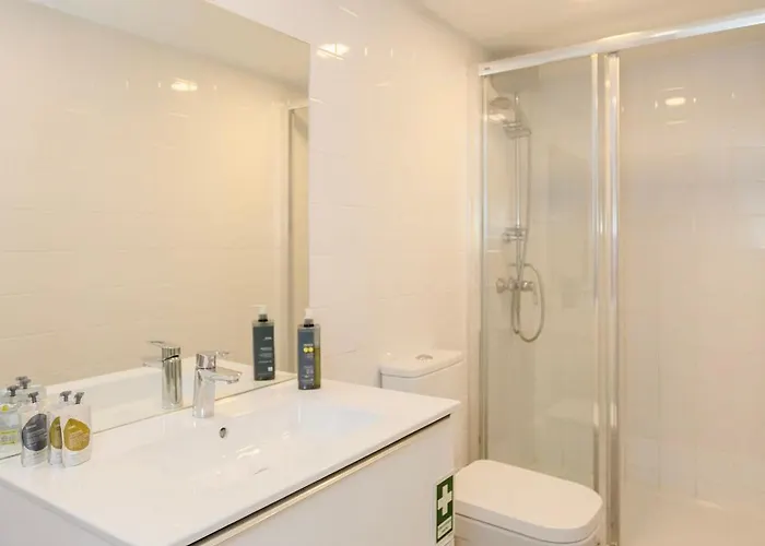 Liiiving In - Terrace & Sunny *